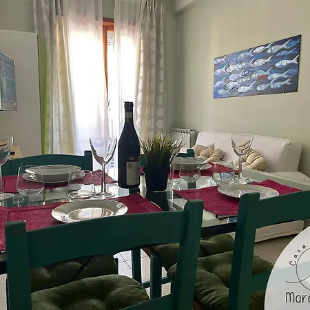 - Mare E Luna Apartmán